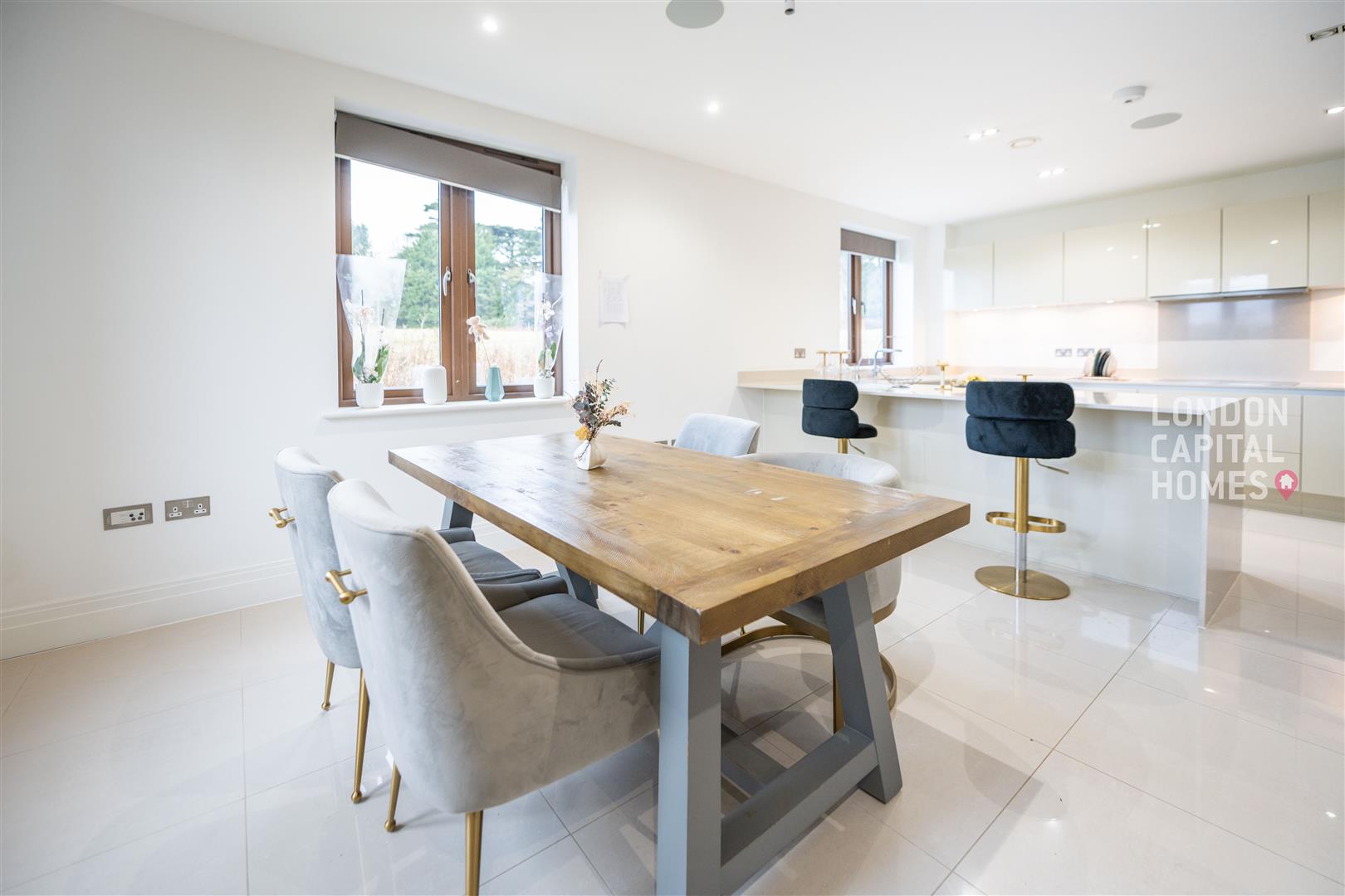 Duchess Crescent, Stanmore